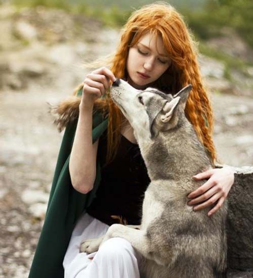 Fashion photos for girls with wolves